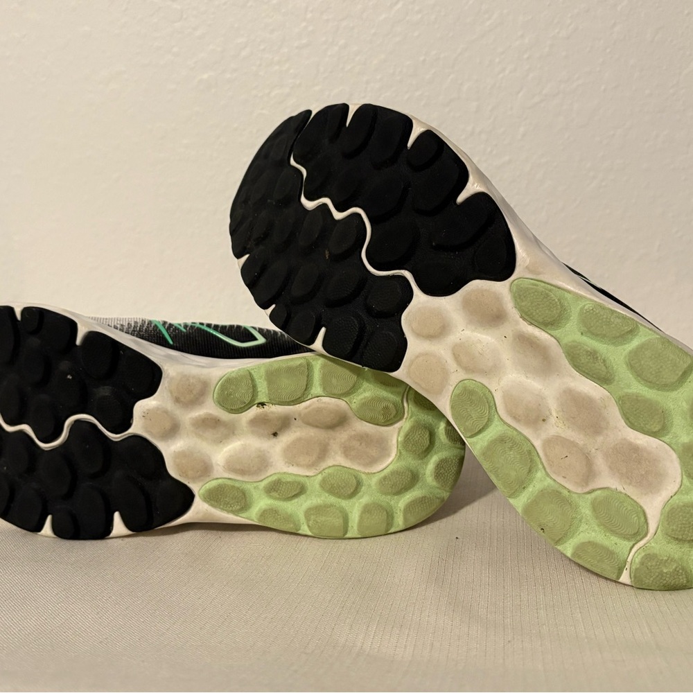 Women’s 9.5 New Balance‎ Black and Gray Sneakers with Pink and Green Accents - Picture 4 of 4